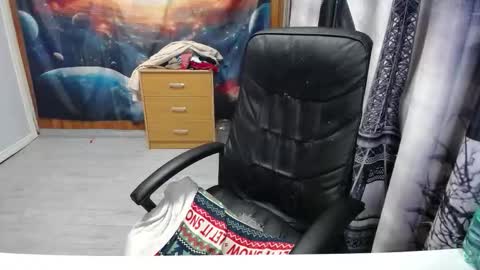 Lana online show from 10/01/25, 08:59