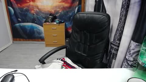 Lana online show from 10/14/25, 08:31