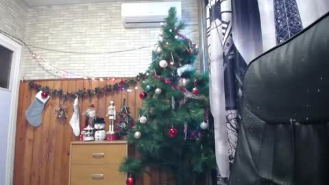 Lana online show from 12/17/25, 02:01