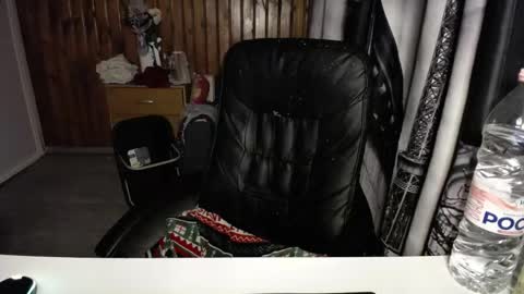 Lana online show from 04/30/26, 10:58