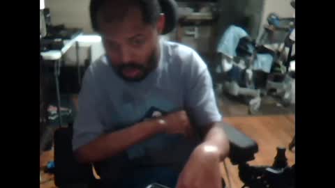 Snapshot of xxxonwheelz chatting on 09/26/25, 09:41 xxxonwheelz online show from 09/26/25, 09:41