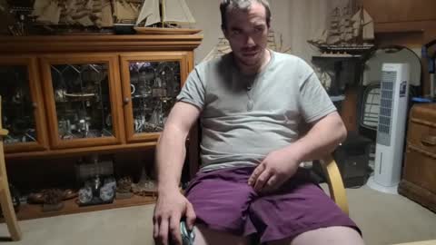 ScubaSteve online show from 04/10/26, 05:34