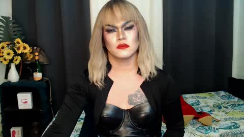 QueenMarina online show from 01/27/25, 12:22