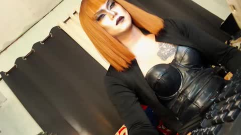 QueenMarina online show from 01/05/26, 05:27