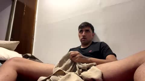 Snapshot of y0ungwithbrowndick chatting on 05/16/26, 07:45 BROWN DICK online show from 05/16/26, 07:45