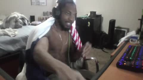 y_sticky online show from 03/10/25, 12:07