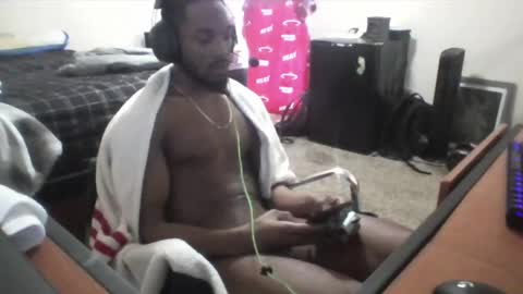 y_sticky online show from 03/10/25, 07:29