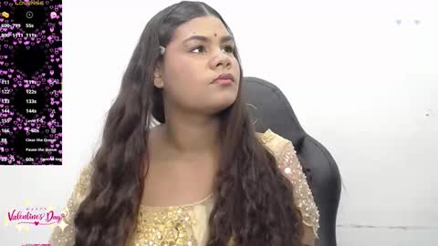 yazhini online show from 02/12/26, 11:38