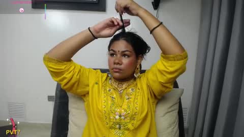 Snapshot of yaazhini457034 chatting on 04/12/26, 12:21 yazhini online show from 04/12/26, 12:21