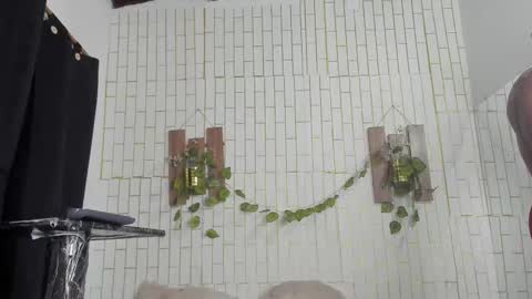 yacksson_lawrence online show from 11/04/25, 11:04