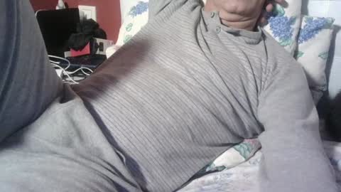 Snapshot of yahe2010 chatting on 01/27/25, 12:33 grillino online show from 01/27/25, 12:33