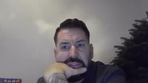 Snapshot of yakijoe chatting on 12/14/25, 10:58 yakijoe online show from 12/14/25, 10:58