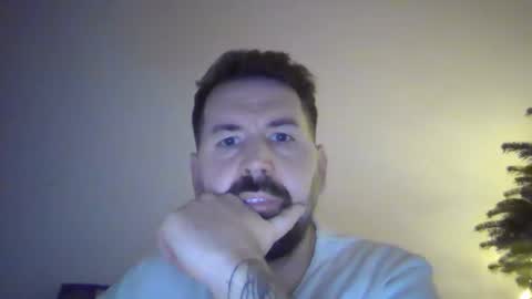 Snapshot of yakijoe chatting on 12/17/25, 11:44 yakijoe online show from 12/17/25, 11:44