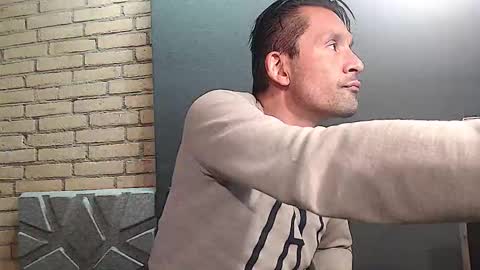 yallayalla1806 online show from 10/12/25, 02:49