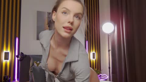 yamaguchi_ online show from 01/16/25, 05:32