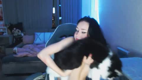 Snapshot of yamilean chatting on 11/14/25, 07:45 Yami online show from 11/14/25, 07:45