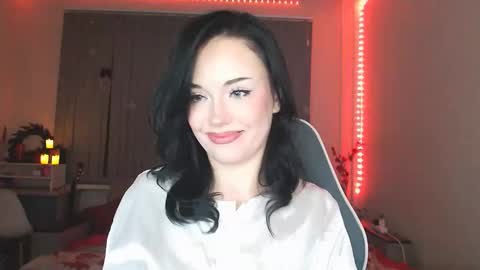 Snapshot of yamilean chatting on 12/18/25, 09:10 Yami online show from 12/18/25, 09:10