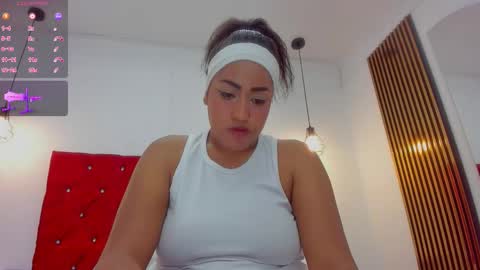 Naomi online show from 11/24/25, 09:14