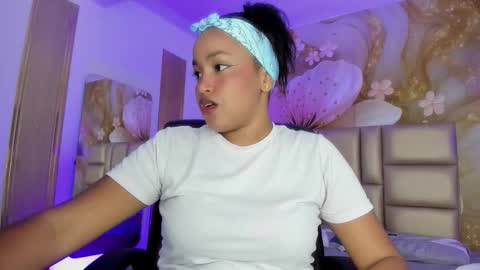 Naomi online show from 12/04/25, 07:44