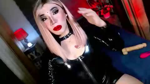 REYAN online show from 10/20/25, 02:01