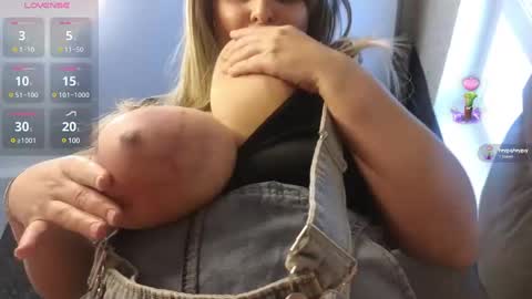 Yana May online show from 01/22/25, 09:24