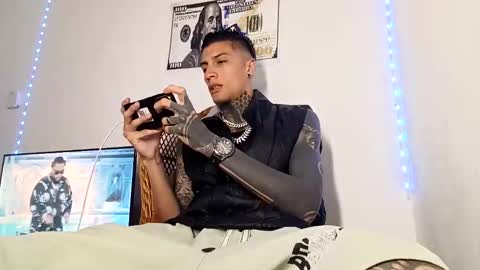 Snapshot of yanfranko420 chatting on 02/18/26, 12:50 Yan online show from 02/18/26, 12:50