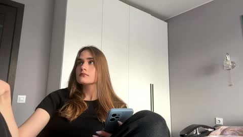 Kate online show from 04/07/26, 01:00