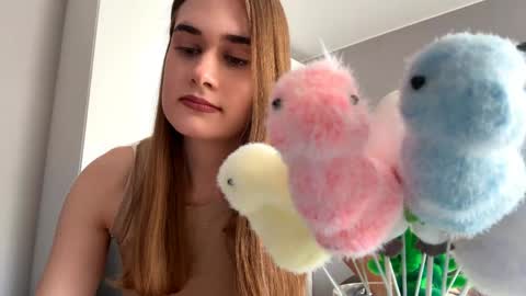 Kate online show from 04/15/26, 12:01