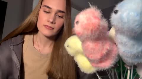 Kate online show from 04/18/26, 12:31