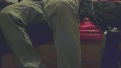 yangolox3 online show from 09/15/25, 07:41