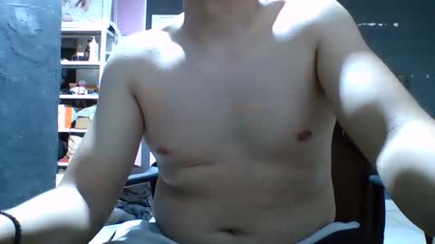 Snapshot of yankoloco92 chatting on 04/14/26, 01:22 yankoloco92 online show from 04/14/26, 01:22