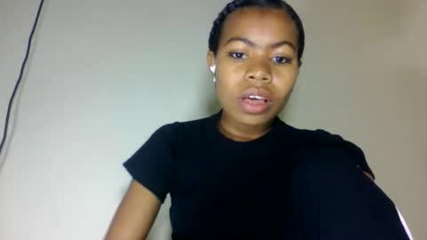 yannick_01 online show from 06/10/26, 03:55