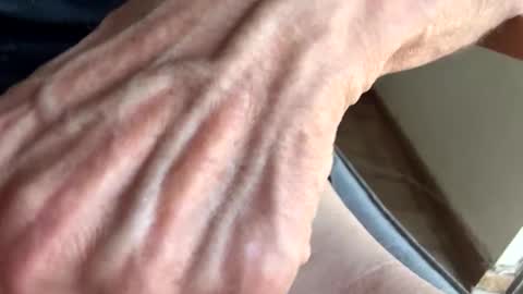 yannisv online show from 11/12/25, 04:29