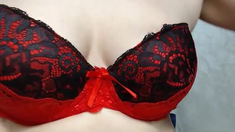 Yao Mei online show from 11/08/25, 01:44