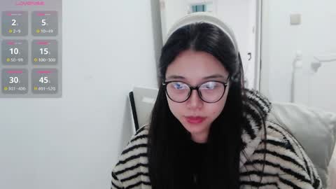 Snapshot of yaoyaoliu chatting on 04/05/26, 11:51 yaoyaoliu online show from 04/05/26, 11:51