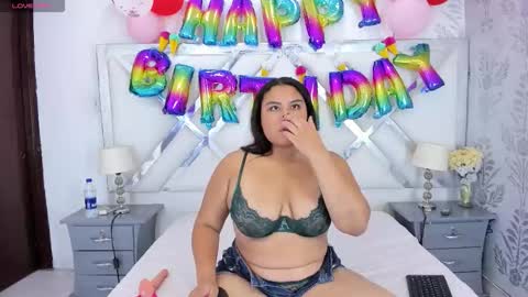 Snapshot of yaragarcia chatting on 02/18/26, 03:46 Yara online show from 02/18/26, 03:46