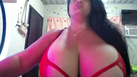 Yasmin online show from 03/06/25, 10:41