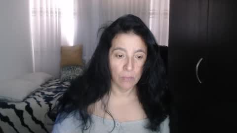 yasmin_love85 online show from 01/09/25, 03:44