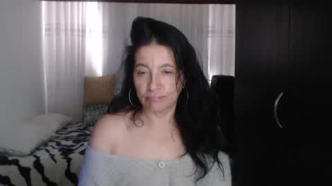 yasmin_love85 online show from 01/09/25, 06:47