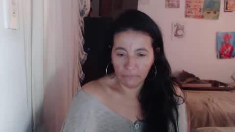 yasmin_love85 online show from 11/19/25, 05:02