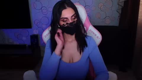 yasmina online show from 02/14/26, 09:28