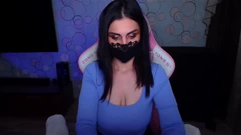 yasmina online show from 02/16/26, 07:26