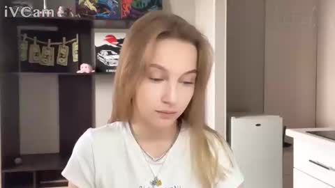yasmina online show from 05/12/26, 12:24