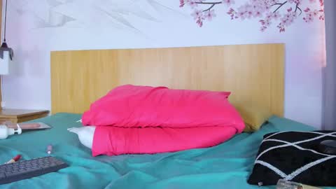 Snapshot of yasminn_scott chatting on 01/28/25, 03:25 Yasminn Scott online show from 01/28/25, 03:25