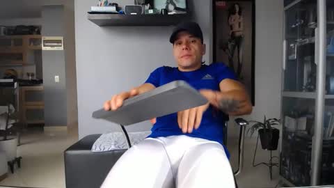 Snapshot of yatho_ chatting on 02/09/26, 12:31 yahto online show from 02/09/26, 12:31