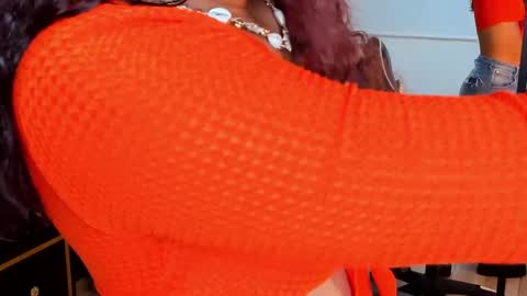 Snapshot of yaya23x chatting on 02/17/25, 12:27 yaya23x online show from 02/17/25, 12:27