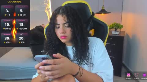 Snapshot of yaya23x chatting on 09/13/25, 04:07 yaya23x online show from 09/13/25, 04:07