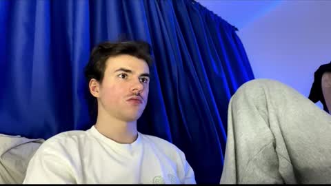 Snapshot of yayay333 chatting on 01/07/26, 08:33 yayay333 online show from 01/07/26, 08:33