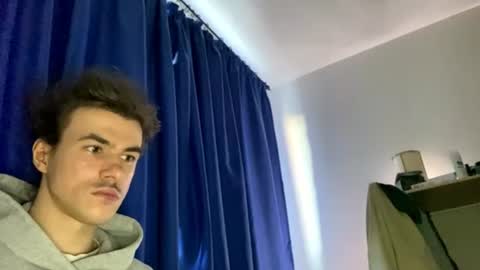 yayay333 online show from 06/12/26, 06:07