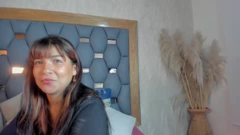 yayi derek  online show from 10/14/25, 11:33